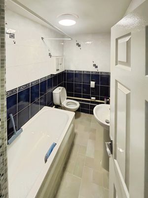 Photo 5- click for photo gallery